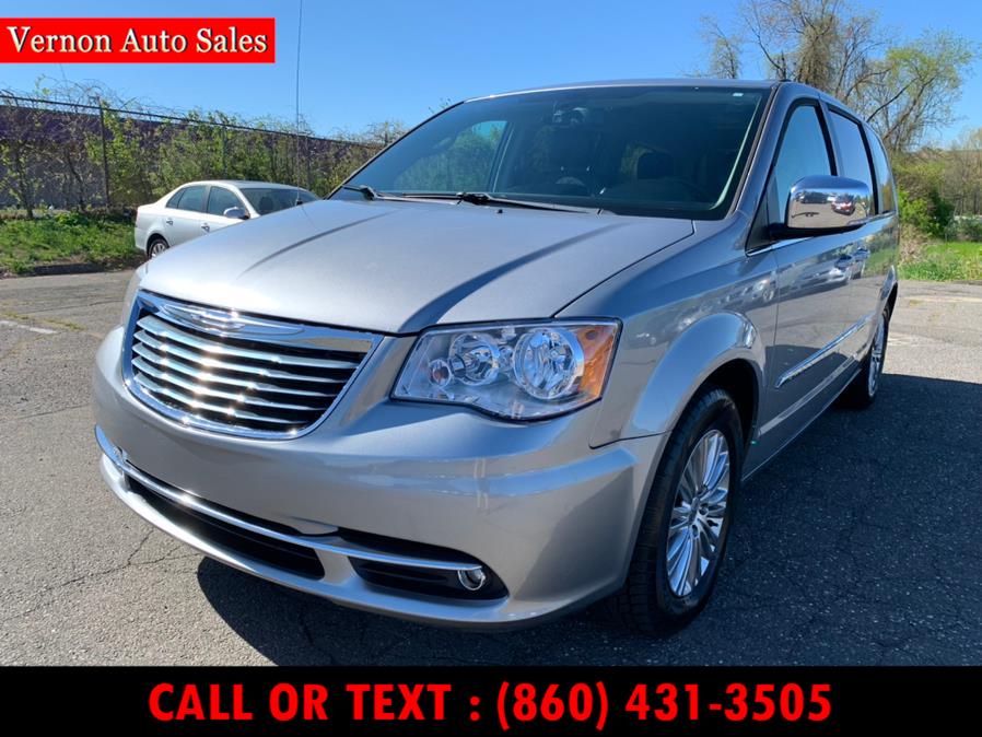 Used Chrysler Town & Country 4dr Wgn Touring-L 2013 | Vernon Auto Sale & Service. Manchester, Connecticut