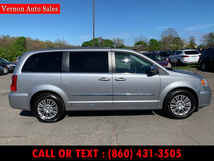 Used Chrysler Town & Country 4dr Wgn Touring-L 2013 | Vernon Auto Sale & Service. Manchester, Connecticut Used Chrysler Town & Country 4dr Wgn Touring-L 2013 | Vernon Auto Sale & Service. Manchester, Connecticut