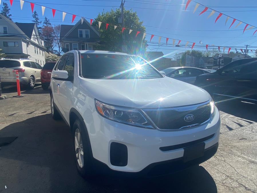 2014 Kia Sorento 2WD 4dr I4 LX, available for sale in Bridgeport, Connecticut | CT Auto. Bridgeport, Connecticut 2014 Kia Sorento 2WD 4dr I4 LX, available for sale in Bridgeport, Connecticut | CT Auto. Bridgeport, Connecticut
