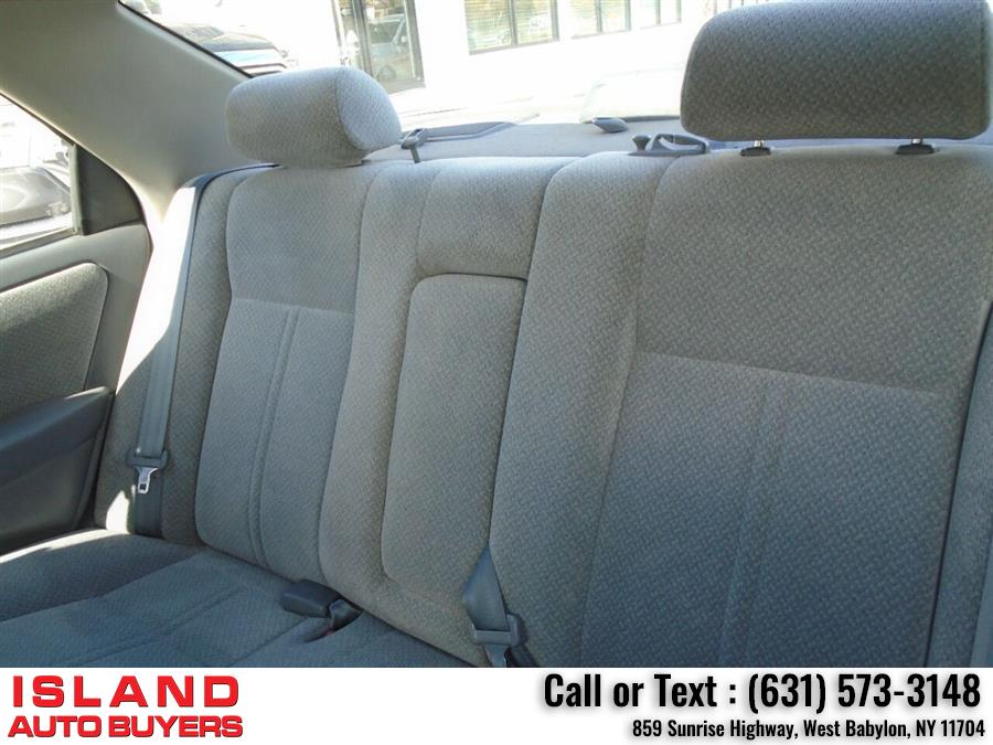 Used Toyota Camry LE 4dr Sedan 2000 | Island Auto Buyers. West Babylon, New York Used Toyota Camry LE 4dr Sedan 2000 | Island Auto Buyers. West Babylon, New York