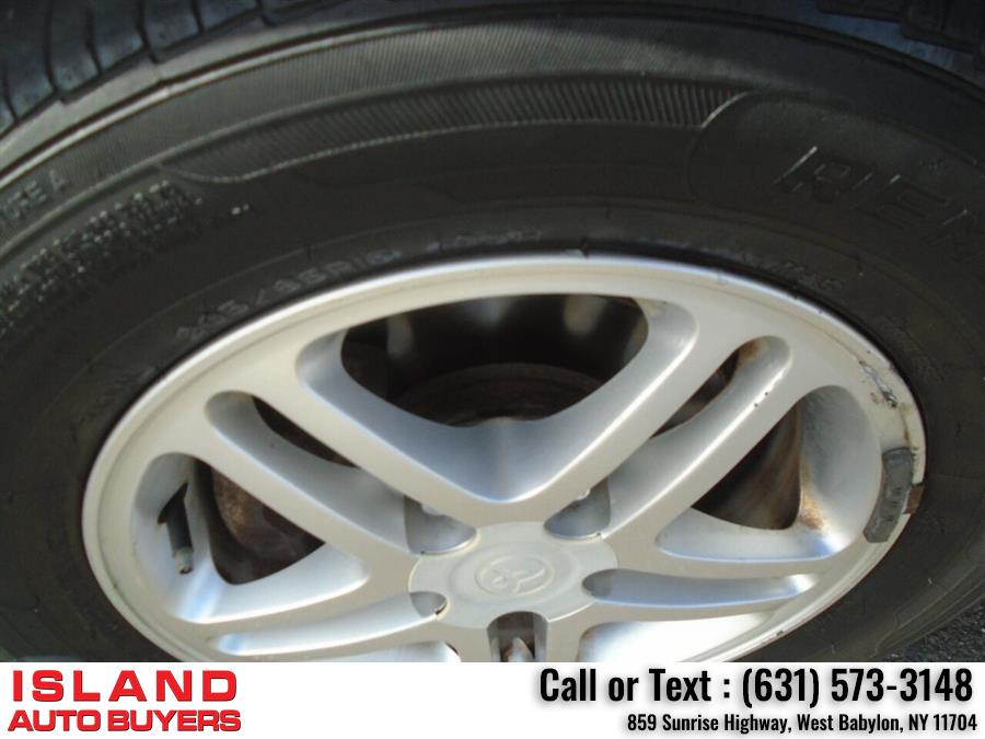 Used Toyota Camry LE 4dr Sedan 2000 | Island Auto Buyers. West Babylon, New York Used Toyota Camry LE 4dr Sedan 2000 | Island Auto Buyers. West Babylon, New York