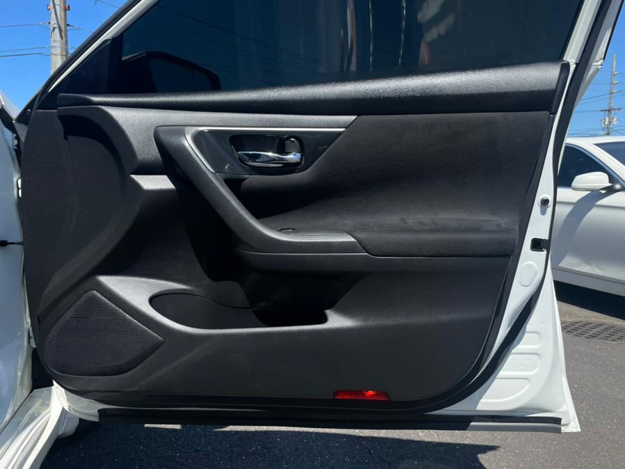 2014 Nissan Altima 2.5 S, available for sale in Rosedale, New York | Sunrise Auto Sales. Rosedale, New York 2014 Nissan Altima 2.5 S, available for sale in Rosedale, New York | Sunrise Auto Sales. Rosedale, New York