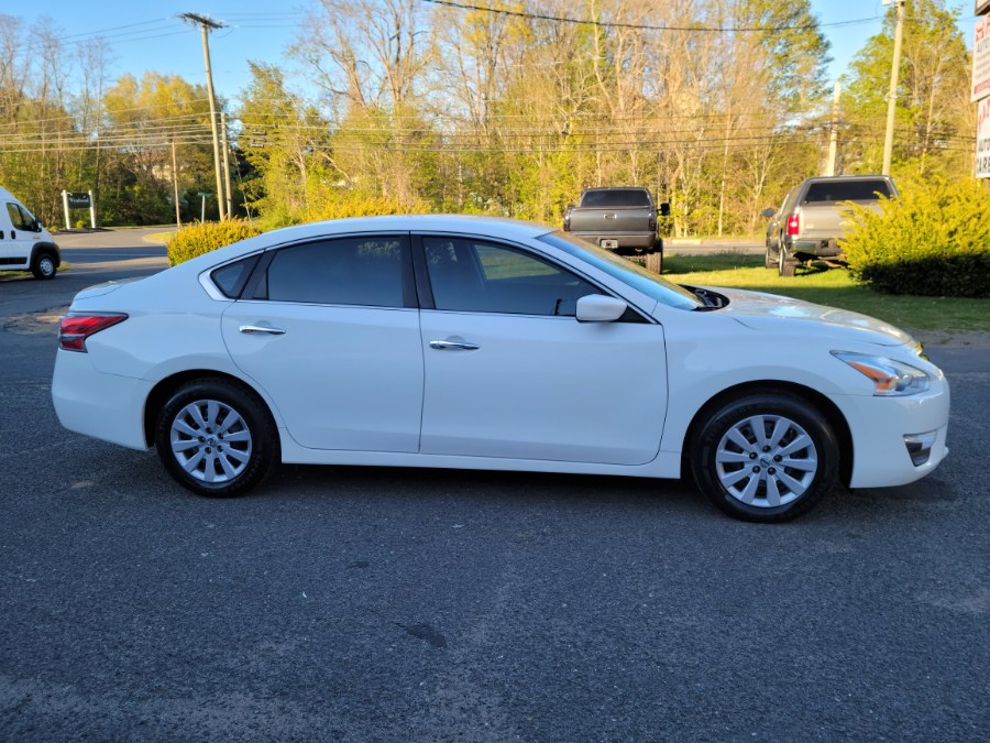 2015 Nissan Altima 4dr Sdn I4 2.5 S, available for sale in East Windsor, Connecticut | Toro Auto. East Windsor, Connecticut 2015 Nissan Altima 4dr Sdn I4 2.5 S, available for sale in East Windsor, Connecticut | Toro Auto. East Windsor, Connecticut