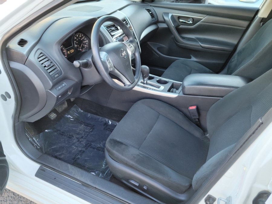 2015 Nissan Altima 4dr Sdn I4 2.5 S, available for sale in East Windsor, Connecticut | Toro Auto. East Windsor, Connecticut 2015 Nissan Altima 4dr Sdn I4 2.5 S, available for sale in East Windsor, Connecticut | Toro Auto. East Windsor, Connecticut