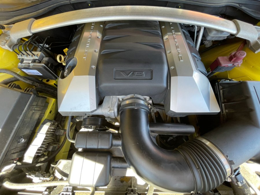 Used Chevrolet Camaro 2dr Cpe SS w/2SS 2014 | RT Auto Center LLC. Newark, New Jersey Used Chevrolet Camaro 2dr Cpe SS w/2SS 2014 | RT Auto Center LLC. Newark, New Jersey