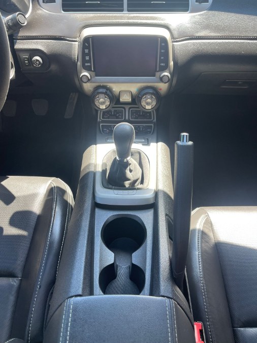 Used Chevrolet Camaro 2dr Cpe SS w/2SS 2014 | RT Auto Center LLC. Newark, New Jersey Used Chevrolet Camaro 2dr Cpe SS w/2SS 2014 | RT Auto Center LLC. Newark, New Jersey