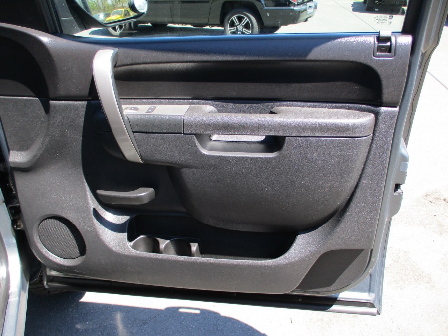 2011 Chevrolet Silverado 1500 4WD Ext Cab 143.5" LT, available for sale in Suffield, Connecticut | Suffield Auto Sales. Suffield, Connecticut 2011 Chevrolet Silverado 1500 4WD Ext Cab 143.5" LT, available for sale in Suffield, Connecticut | Suffield Auto Sales. Suffield, Connecticut
