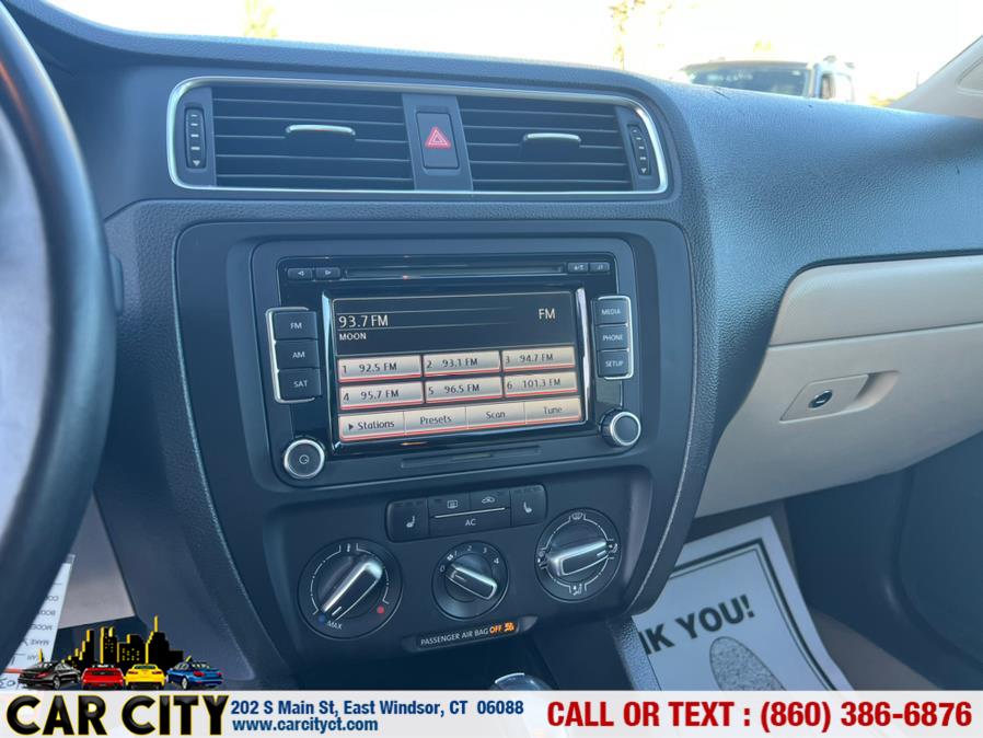 2012 Volkswagen Jetta Sedan 4dr Auto SE PZEV, available for sale in East Windsor, Connecticut | Car City LLC. East Windsor, Connecticut 2012 Volkswagen Jetta Sedan 4dr Auto SE PZEV, available for sale in East Windsor, Connecticut | Car City LLC. East Windsor, Connecticut