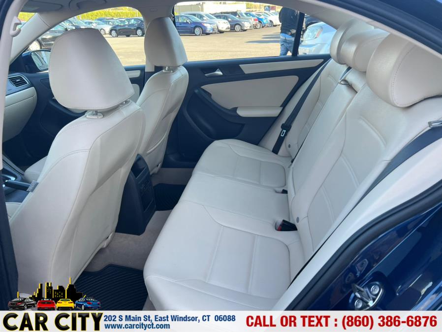 2012 Volkswagen Jetta Sedan 4dr Auto SE PZEV, available for sale in East Windsor, Connecticut | Car City LLC. East Windsor, Connecticut 2012 Volkswagen Jetta Sedan 4dr Auto SE PZEV, available for sale in East Windsor, Connecticut | Car City LLC. East Windsor, Connecticut