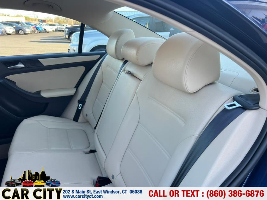 2012 Volkswagen Jetta Sedan 4dr Auto SE PZEV, available for sale in East Windsor, Connecticut | Car City LLC. East Windsor, Connecticut 2012 Volkswagen Jetta Sedan 4dr Auto SE PZEV, available for sale in East Windsor, Connecticut | Car City LLC. East Windsor, Connecticut
