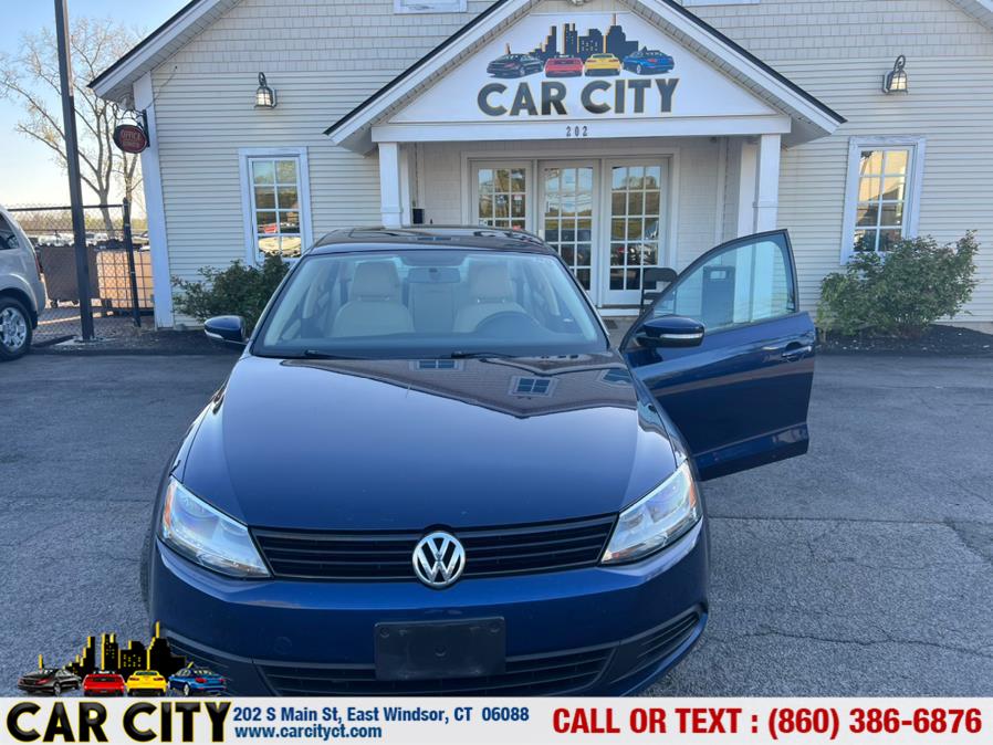 2012 Volkswagen Jetta Sedan 4dr Auto SE PZEV, available for sale in East Windsor, Connecticut | Car City LLC. East Windsor, Connecticut 2012 Volkswagen Jetta Sedan 4dr Auto SE PZEV, available for sale in East Windsor, Connecticut | Car City LLC. East Windsor, Connecticut