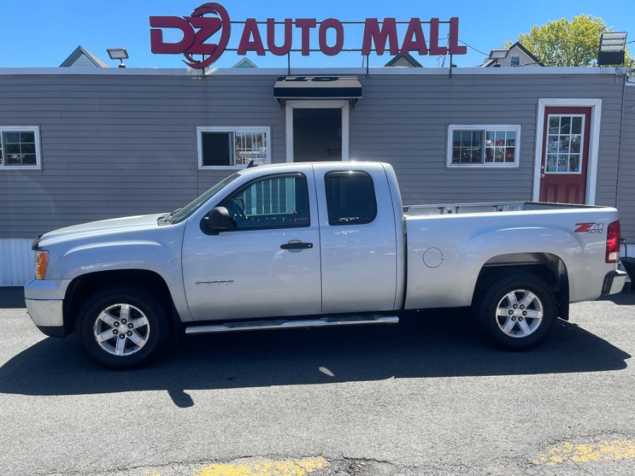 2013 GMC Sierra 1500 4WD Ext Cab 143.5" SLE, available for sale in Paterson, New Jersey | DZ Automall. Paterson, New Jersey