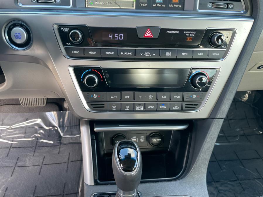 Used Hyundai Sonata Plug-In Hybrid Limited 2017 | Green Light Auto Wholesale. Daly City, California Used Hyundai Sonata Plug-In Hybrid Limited 2017 | Green Light Auto Wholesale. Daly City, California