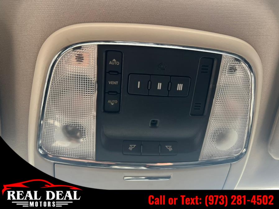 Used Jeep Grand Cherokee 4WD 4dr Laredo 2011 | Real Deal Motors. Lodi, New Jersey Used Jeep Grand Cherokee 4WD 4dr Laredo 2011 | Real Deal Motors. Lodi, New Jersey