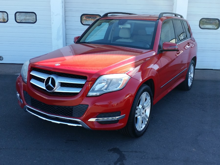 2013 Mercedes-Benz GLK-Class 4MATIC 4dr GLK350, available for sale in Berlin, Connecticut | Action Automotive. Berlin, Connecticut
