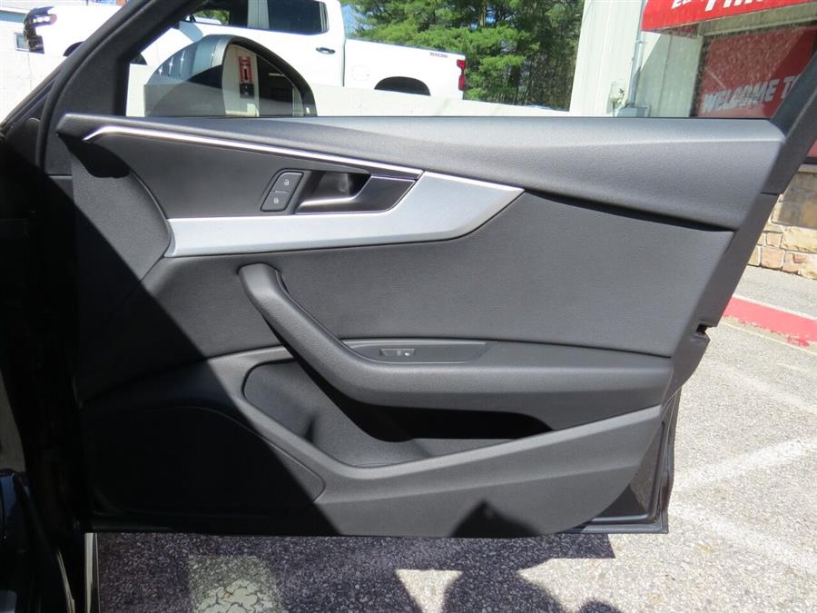 Used Audi A4 2.0T quattro Premium AWD 4dr Sedan 7A 2018 | Lake City Exports Inc. Auburn, Maine Used Audi A4 2.0T quattro Premium AWD 4dr Sedan 7A 2018 | Lake City Exports Inc. Auburn, Maine