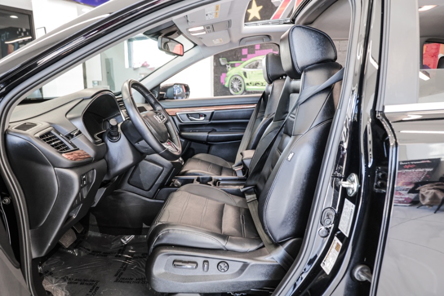 Used Honda CR-V EX-L AWD w/Navi 2018 | 26 Motors Long Island. ELMONT, New York Used Honda CR-V EX-L AWD w/Navi 2018 | 26 Motors Long Island. ELMONT, New York