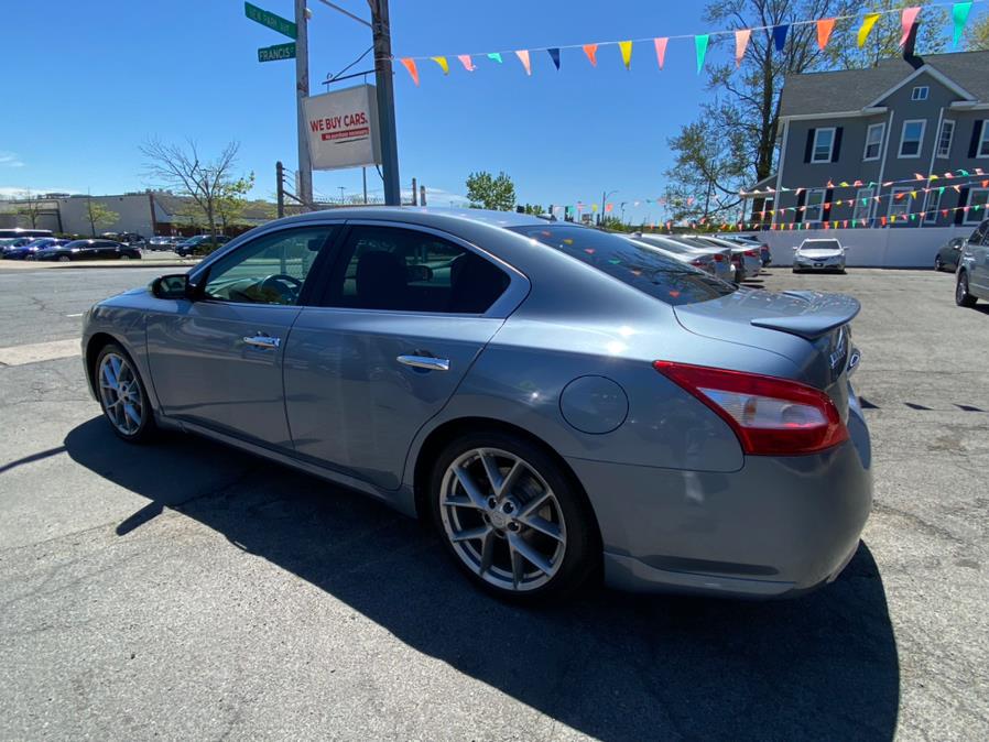 Used Nissan Maxima 4dr Sdn V6 CVT 3.5 SV w/Premium Pkg 2011 | VEB Auto Sales. Hartford, Connecticut Used Nissan Maxima 4dr Sdn V6 CVT 3.5 SV w/Premium Pkg 2011 | VEB Auto Sales. Hartford, Connecticut