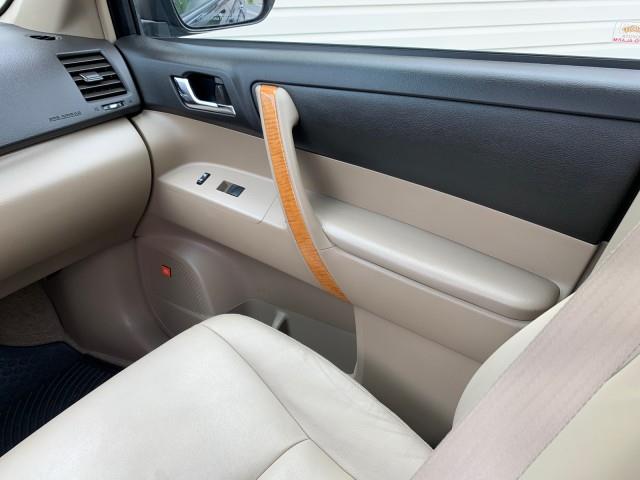Used Toyota Highlander Hybrid Limited 2008 | Valentine Motor Company. Forestville, Maryland Used Toyota Highlander Hybrid Limited 2008 | Valentine Motor Company. Forestville, Maryland