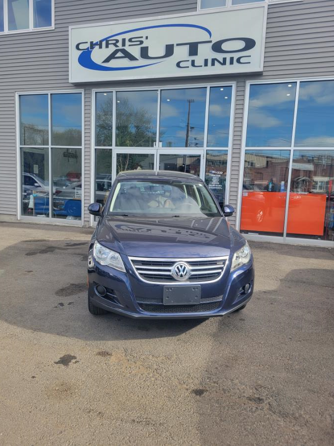 Used Volkswagen Tiguan 4WD 4dr SE 4Motion wSunroof & Navi 2011 | Chris's Auto Clinic. Plainville, Connecticut Used Volkswagen Tiguan 4WD 4dr SE 4Motion wSunroof & Navi 2011 | Chris's Auto Clinic. Plainville, Connecticut