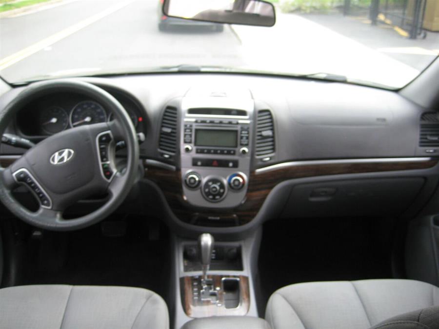 2010 Hyundai Santa Fe GLS 4dr SUV, available for sale in Massapequa, New York | Rite Choice Auto Inc.. Massapequa, New York 2010 Hyundai Santa Fe GLS 4dr SUV, available for sale in Massapequa, New York | Rite Choice Auto Inc.. Massapequa, New York