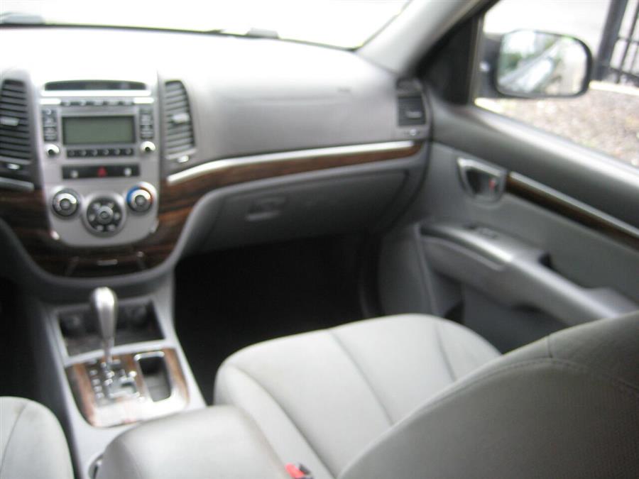 2010 Hyundai Santa Fe GLS 4dr SUV, available for sale in Massapequa, New York | Rite Choice Auto Inc.. Massapequa, New York 2010 Hyundai Santa Fe GLS 4dr SUV, available for sale in Massapequa, New York | Rite Choice Auto Inc.. Massapequa, New York
