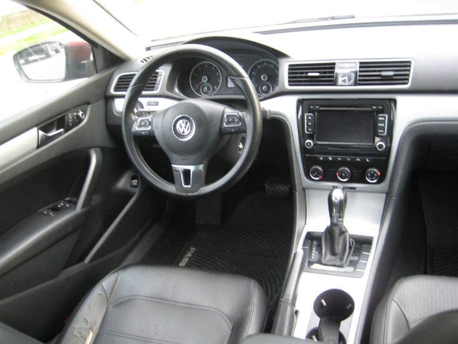 2013 Volkswagen Passat SE PZEV 4dr Sedan 6A, available for sale in Massapequa, New York | Rite Choice Auto Inc.. Massapequa, New York 2013 Volkswagen Passat SE PZEV 4dr Sedan 6A, available for sale in Massapequa, New York | Rite Choice Auto Inc.. Massapequa, New York