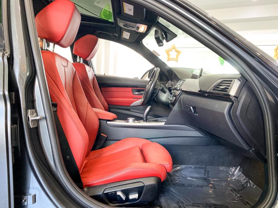 2018 BMW 3 Series 330i xDrive Sedan, available for sale in Franklin Square, New York | Luxury Motor Club. Franklin Square, New York 2018 BMW 3 Series 330i xDrive Sedan, available for sale in Franklin Square, New York | Luxury Motor Club. Franklin Square, New York