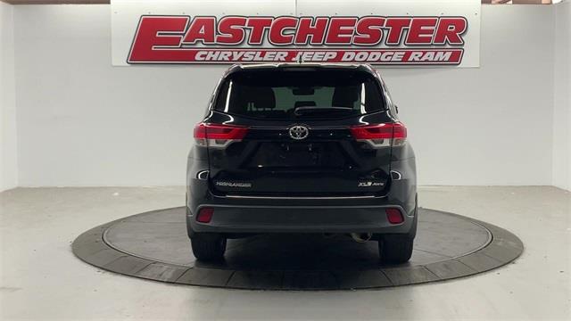 Used Toyota Highlander XLE 2018 | Eastchester Motor Cars. Bronx, New York Used Toyota Highlander XLE 2018 | Eastchester Motor Cars. Bronx, New York