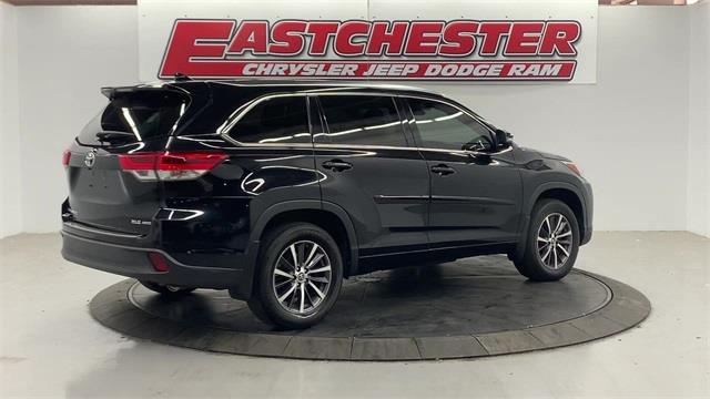 Used Toyota Highlander XLE 2018 | Eastchester Motor Cars. Bronx, New York Used Toyota Highlander XLE 2018 | Eastchester Motor Cars. Bronx, New York