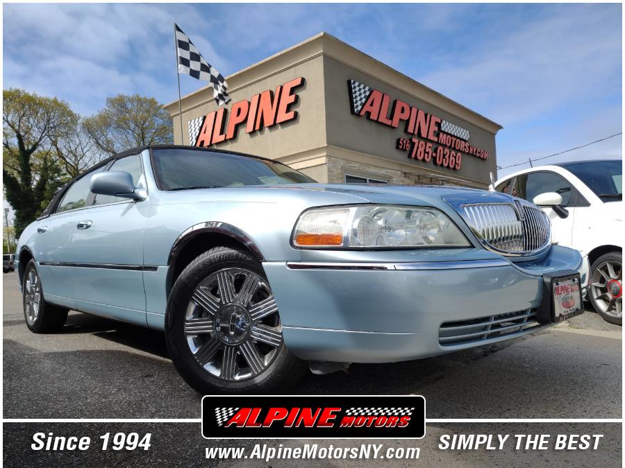 Used Lincoln Town Car 4dr Sdn Signature Limited 2005 | Alpine Motors Inc. Wantagh, New York