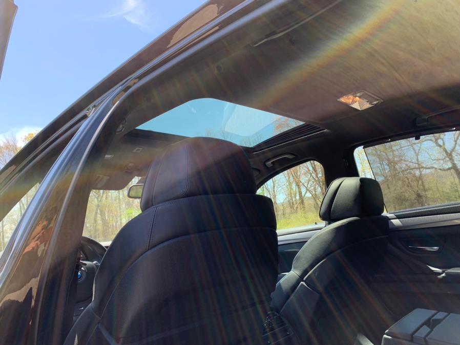Used BMW 5 Series 4dr Sdn 550i xDrive AWD 2011 | Riverside Auto Center LLC. Bristol , Connecticut Used BMW 5 Series 4dr Sdn 550i xDrive AWD 2011 | Riverside Auto Center LLC. Bristol , Connecticut