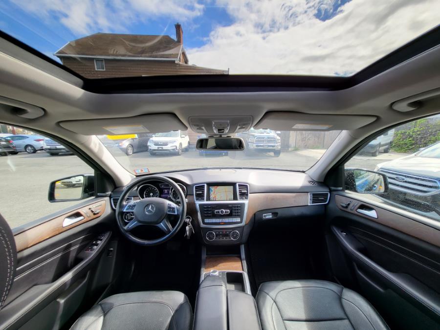 2015 Mercedes-Benz M-Class 4MATIC 4dr ML 350, available for sale in Newark , New Jersey | Champion Used Auto Sales 2. Newark , New Jersey 2015 Mercedes-Benz M-Class 4MATIC 4dr ML 350, available for sale in Newark , New Jersey | Champion Used Auto Sales 2. Newark , New Jersey