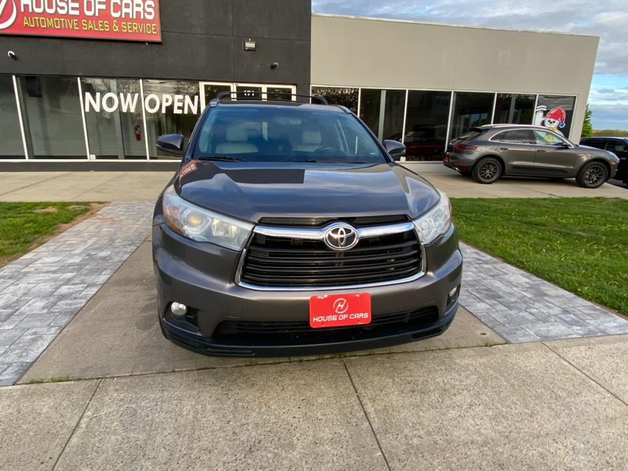 Used Toyota Highlander AWD 4dr V6 XLE (Natl) 2015 | House of Cars CT. Meriden, Connecticut