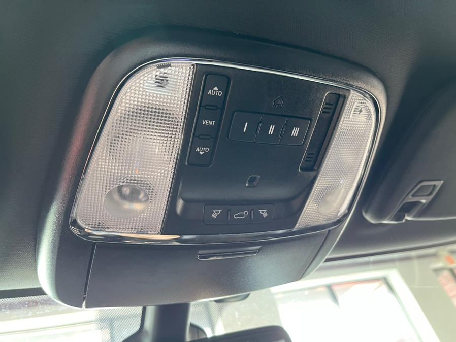 2020 Jeep Grand Cherokee Altitude 4x4, available for sale in Inwood, New York | 5 Towns Drive. Inwood, New York 2020 Jeep Grand Cherokee Altitude 4x4, available for sale in Inwood, New York | 5 Towns Drive. Inwood, New York