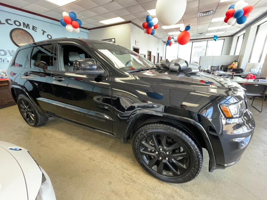 2020 Jeep Grand Cherokee Altitude 4x4, available for sale in Inwood, New York | 5 Towns Drive. Inwood, New York 2020 Jeep Grand Cherokee Altitude 4x4, available for sale in Inwood, New York | 5 Towns Drive. Inwood, New York