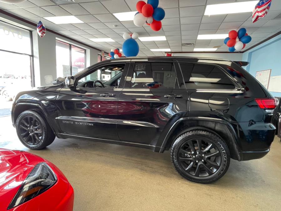 2020 Jeep Grand Cherokee Altitude 4x4, available for sale in Inwood, New York | 5 Towns Drive. Inwood, New York 2020 Jeep Grand Cherokee Altitude 4x4, available for sale in Inwood, New York | 5 Towns Drive. Inwood, New York
