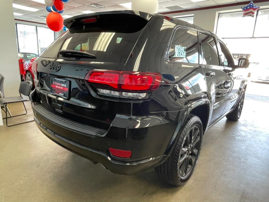 2020 Jeep Grand Cherokee Altitude 4x4, available for sale in Inwood, New York | 5 Towns Drive. Inwood, New York 2020 Jeep Grand Cherokee Altitude 4x4, available for sale in Inwood, New York | 5 Towns Drive. Inwood, New York
