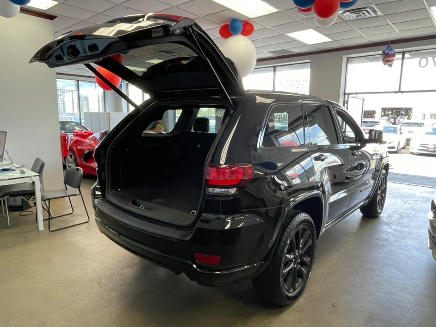 2020 Jeep Grand Cherokee Altitude 4x4, available for sale in Inwood, New York | 5 Towns Drive. Inwood, New York 2020 Jeep Grand Cherokee Altitude 4x4, available for sale in Inwood, New York | 5 Towns Drive. Inwood, New York