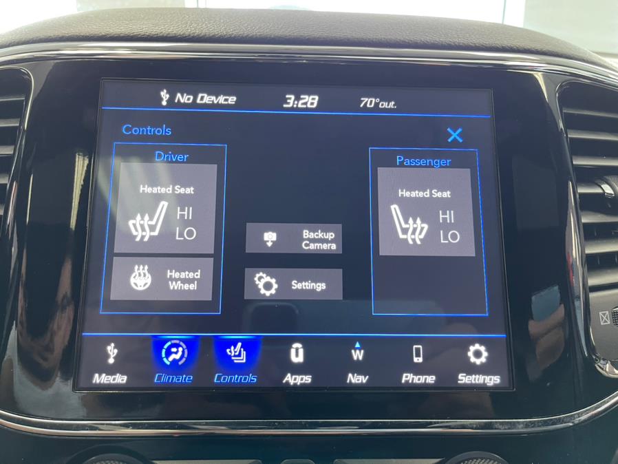 2020 Jeep Grand Cherokee Altitude 4x4, available for sale in Inwood, New York | 5 Towns Drive. Inwood, New York 2020 Jeep Grand Cherokee Altitude 4x4, available for sale in Inwood, New York | 5 Towns Drive. Inwood, New York
