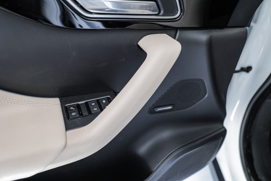 Used Jaguar F-PACE 25t Premium AWD 2019 | 26 Motors Long Island. ELMONT, New York Used Jaguar F-PACE 25t Premium AWD 2019 | 26 Motors Long Island. ELMONT, New York