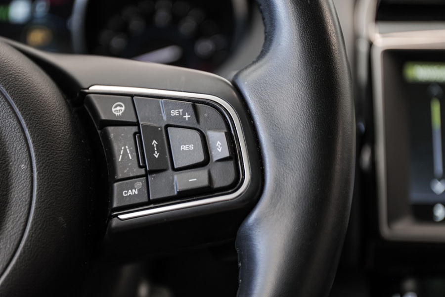 Used Jaguar F-PACE 25t Premium AWD 2019 | 26 Motors Long Island. ELMONT, New York Used Jaguar F-PACE 25t Premium AWD 2019 | 26 Motors Long Island. ELMONT, New York