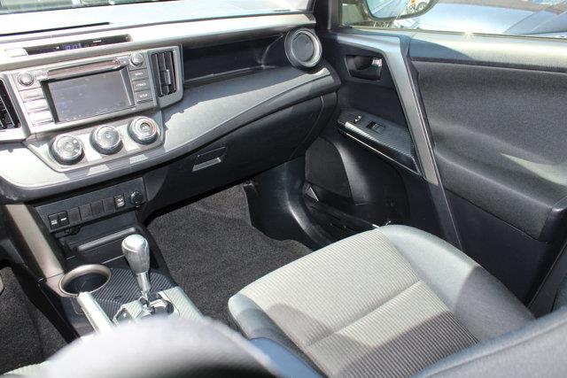 Used Toyota Rav-4 LE 2014 | NY Luxury Motors. Elmont, New York Used Toyota Rav-4 LE 2014 | NY Luxury Motors. Elmont, New York