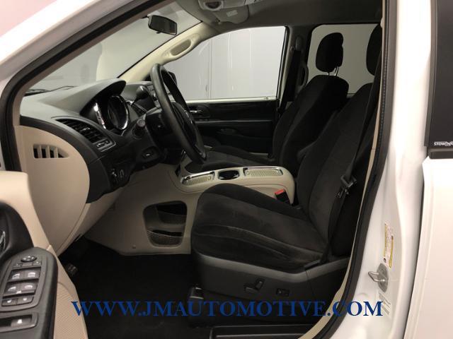 2014 Dodge Grand Caravan 4dr Wgn SXT, available for sale in Naugatuck, Connecticut | J&M Automotive Sls&Svc LLC. Naugatuck, Connecticut 2014 Dodge Grand Caravan 4dr Wgn SXT, available for sale in Naugatuck, Connecticut | J&M Automotive Sls&Svc LLC. Naugatuck, Connecticut