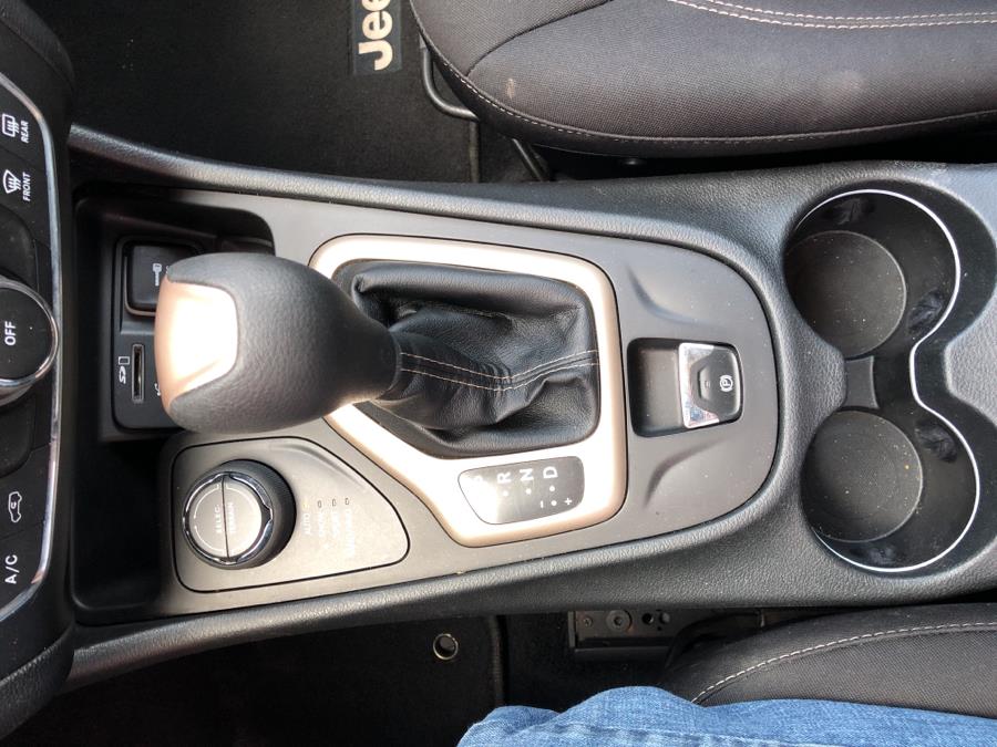 2014 Jeep Cherokee 4WD 4dr Latitude, available for sale in Waterbury, Connecticut | National Auto Brokers, Inc.. Waterbury, Connecticut 2014 Jeep Cherokee 4WD 4dr Latitude, available for sale in Waterbury, Connecticut | National Auto Brokers, Inc.. Waterbury, Connecticut