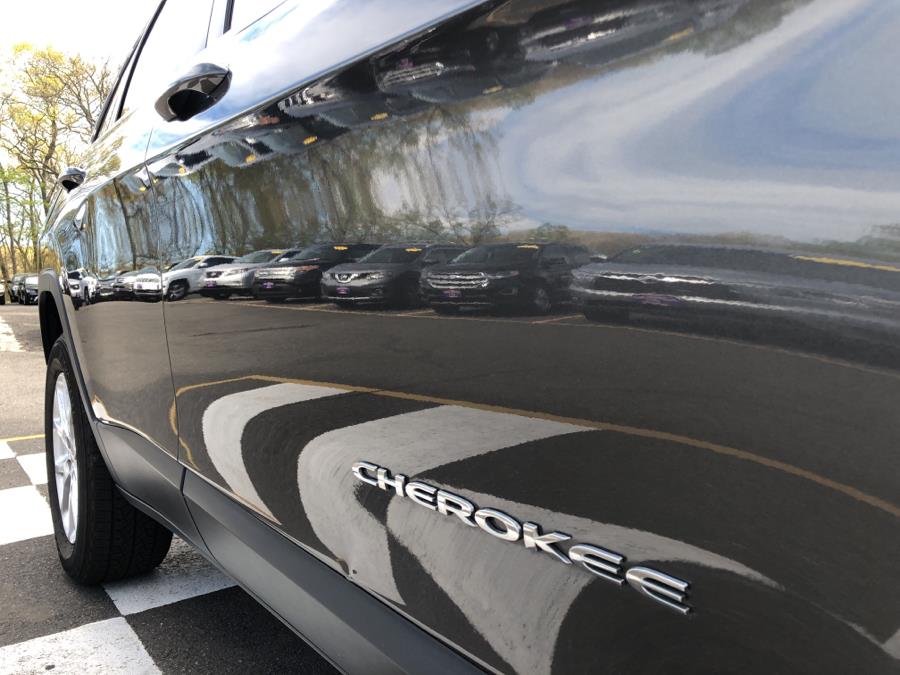 2014 Jeep Cherokee 4WD 4dr Latitude, available for sale in Waterbury, Connecticut | National Auto Brokers, Inc.. Waterbury, Connecticut 2014 Jeep Cherokee 4WD 4dr Latitude, available for sale in Waterbury, Connecticut | National Auto Brokers, Inc.. Waterbury, Connecticut