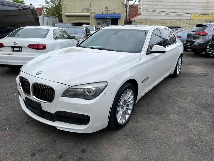 Used BMW 7 Series 4dr Sdn 750Li xDrive AWD 2012 | Sunrise Autoland. Jamaica, New York Used BMW 7 Series 4dr Sdn 750Li xDrive AWD 2012 | Sunrise Autoland. Jamaica, New York