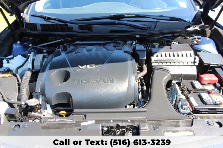 2016 Nissan Maxima 4dr Sdn 3.5 PLATINUM, available for sale in Great Neck, New York | Great Neck Car Buyers & Sellers. Great Neck, New York 2016 Nissan Maxima 4dr Sdn 3.5 PLATINUM, available for sale in Great Neck, New York | Great Neck Car Buyers & Sellers. Great Neck, New York