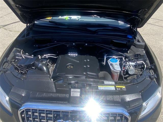 2017 Audi Q5 2.0T Premium Plus, available for sale in Stratford, Connecticut | Wiz Leasing Inc. Stratford, Connecticut 2017 Audi Q5 2.0T Premium Plus, available for sale in Stratford, Connecticut | Wiz Leasing Inc. Stratford, Connecticut