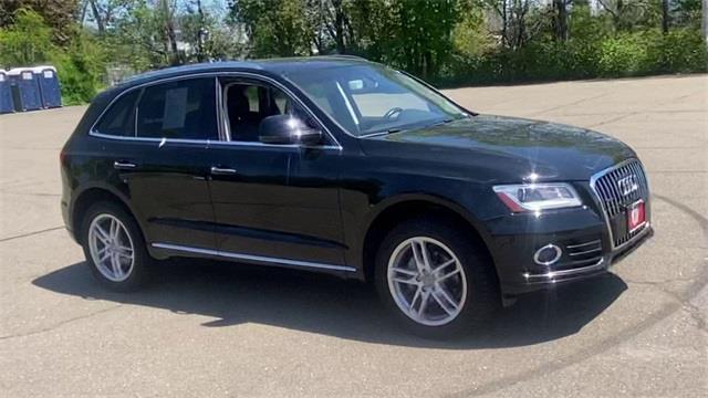 2017 Audi Q5 2.0T Premium Plus, available for sale in Stratford, Connecticut | Wiz Leasing Inc. Stratford, Connecticut 2017 Audi Q5 2.0T Premium Plus, available for sale in Stratford, Connecticut | Wiz Leasing Inc. Stratford, Connecticut
